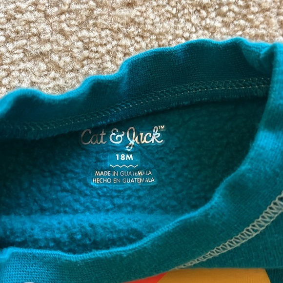 18M Cat & Jack heart sweatshirt - Picture 2 of 2